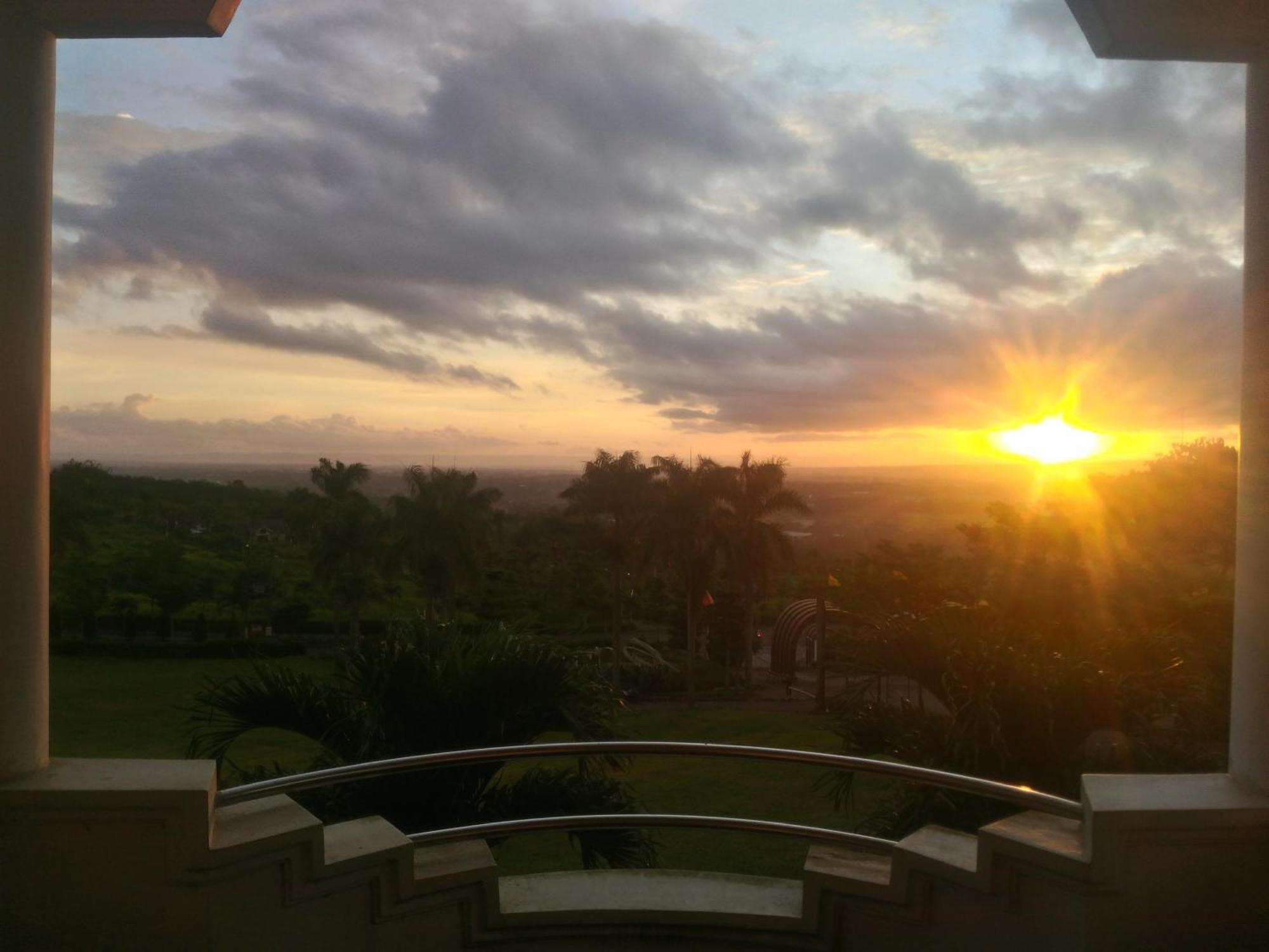 Villa Malang Puncak Buring Экстерьер фото