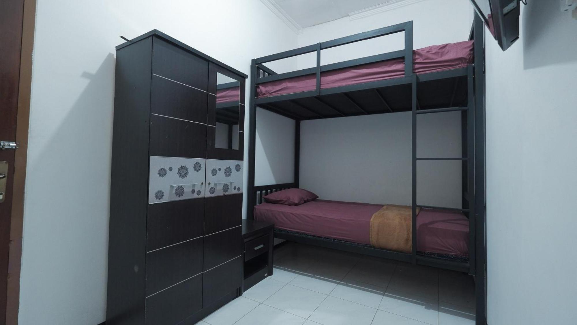 Villa Malang Puncak Buring Экстерьер фото