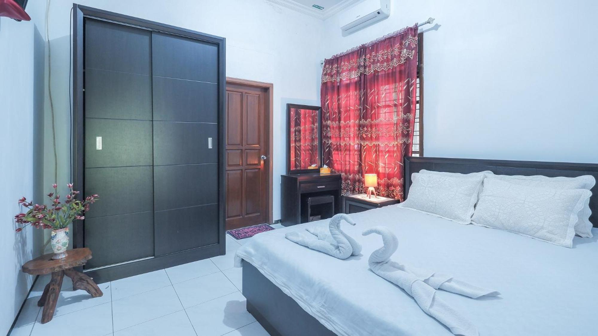 Villa Malang Puncak Buring Экстерьер фото