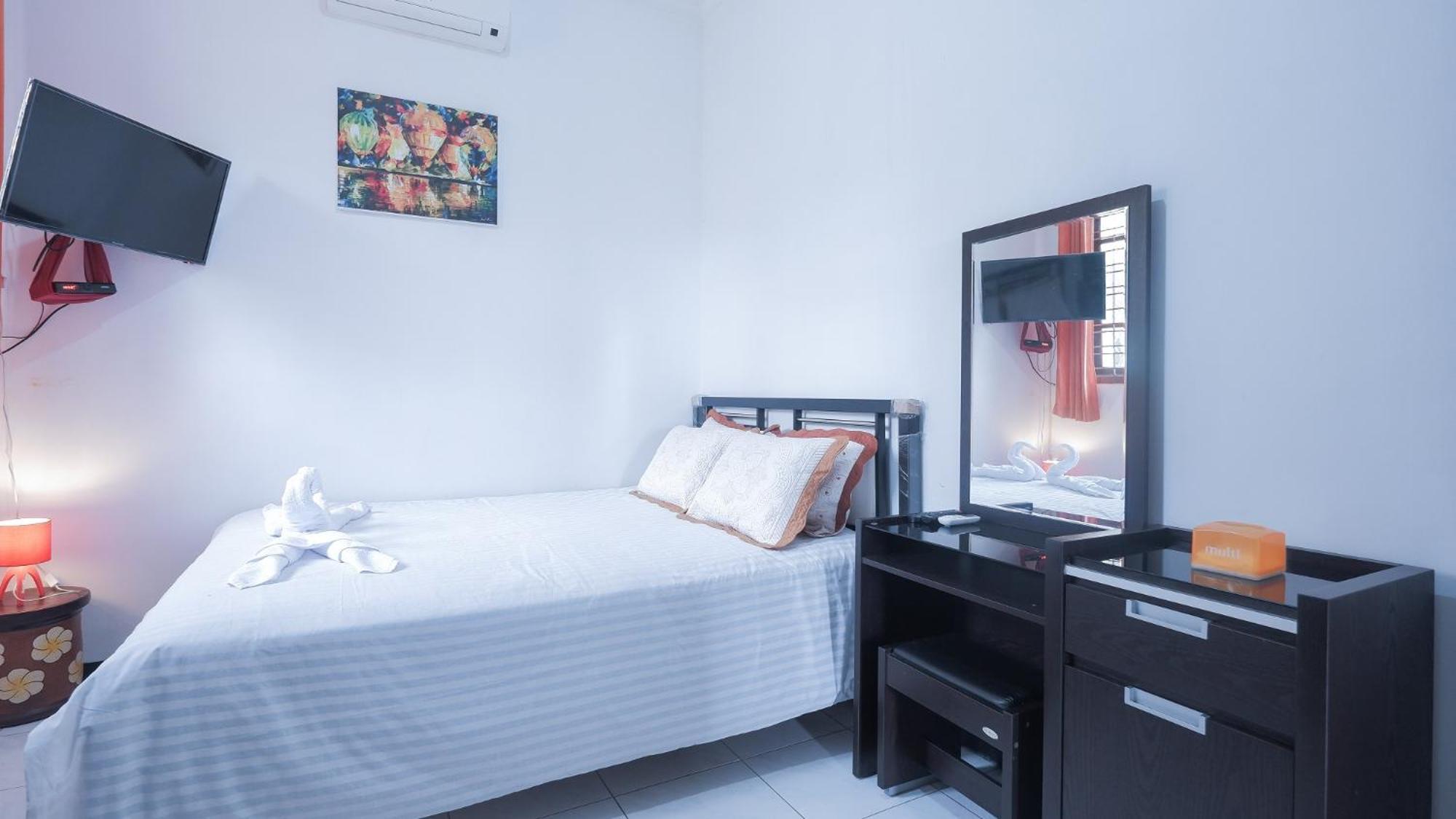 Villa Malang Puncak Buring Экстерьер фото