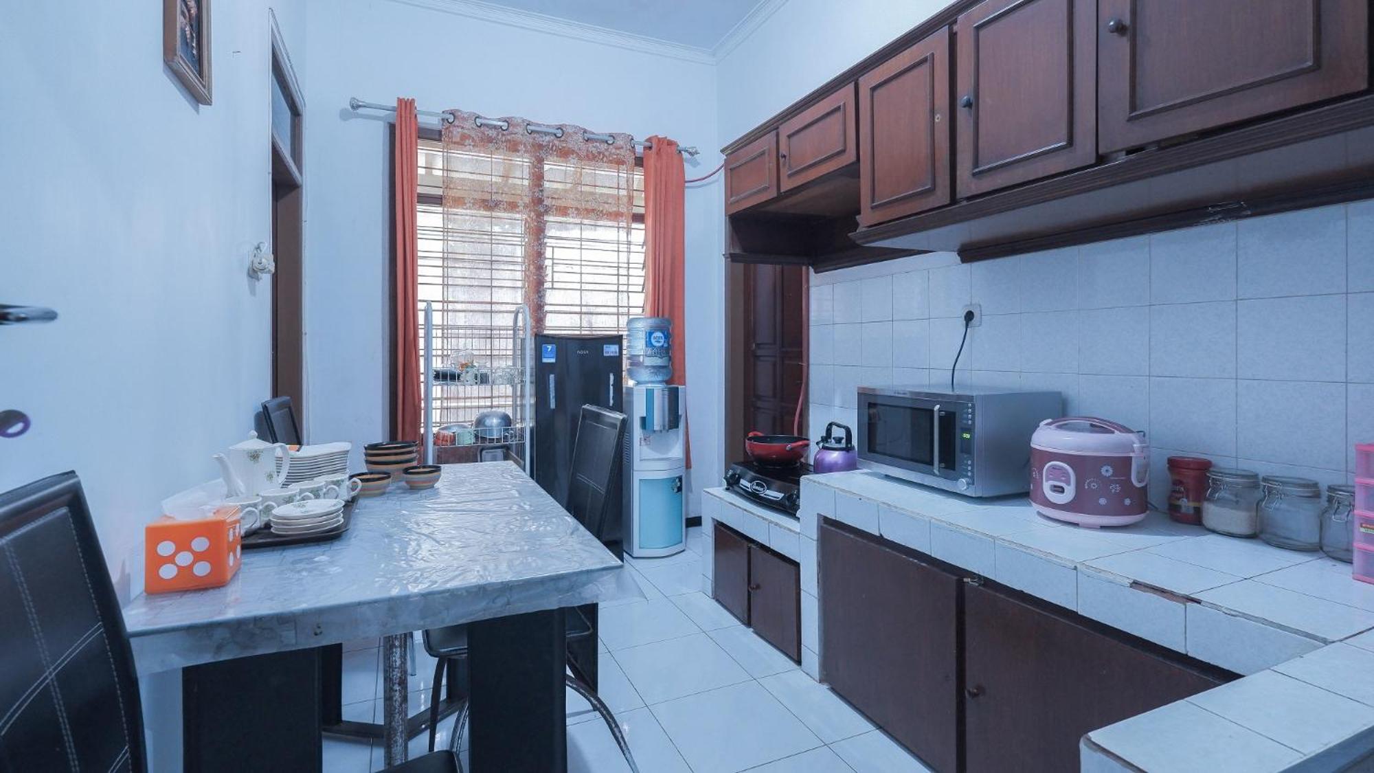 Villa Malang Puncak Buring Экстерьер фото